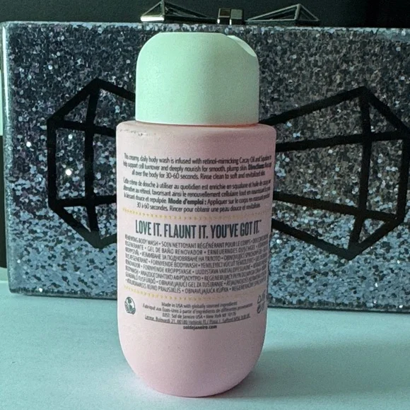 Sol de Janeiro Beija Flor Pink Body Wash - Picture 2 of 3